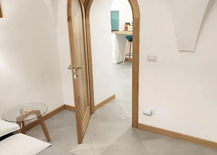 Il Tipo In The Heart Of Apartment *